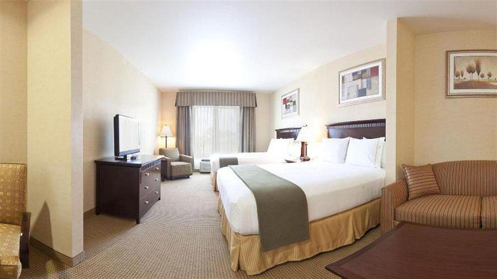 Hotel Express & - Oak Valley By Ihg 2*