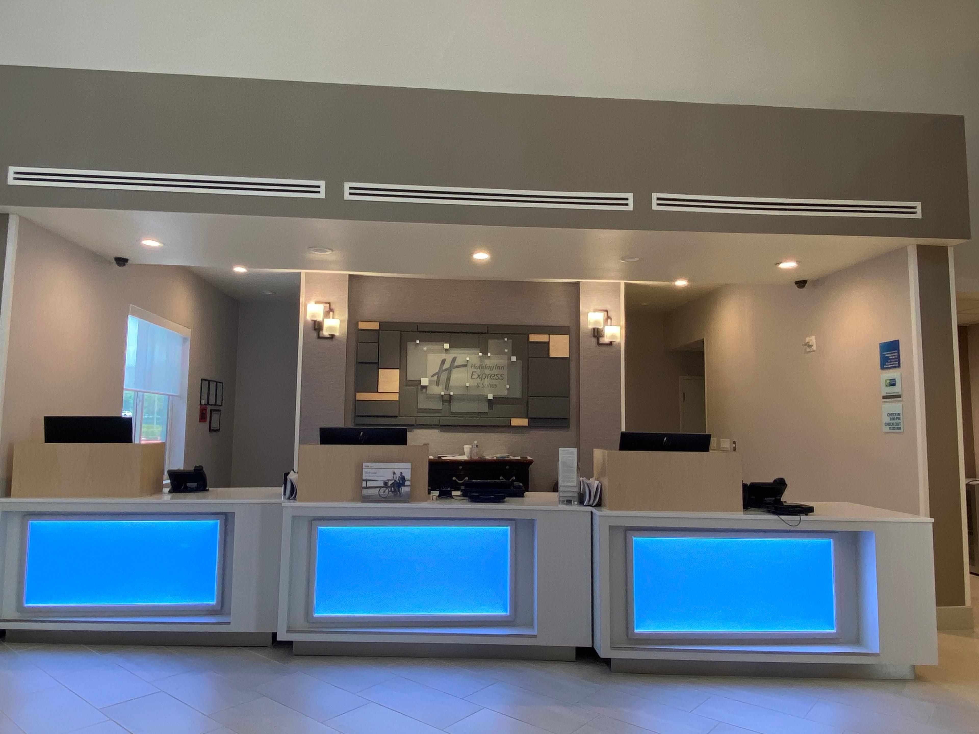 Express & - Oak Valley By Ihg