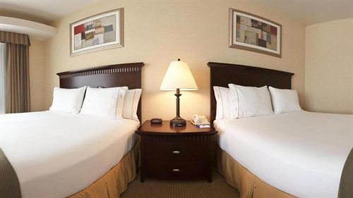 Express & - Oak Valley By Ihg