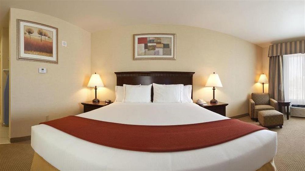 Hotel Express & - Oak Valley By Ihg Beaumont