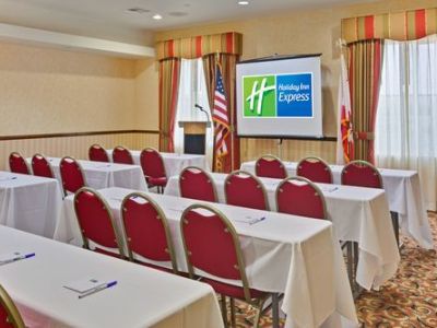 Express & - Oak Valley By Ihg 2*