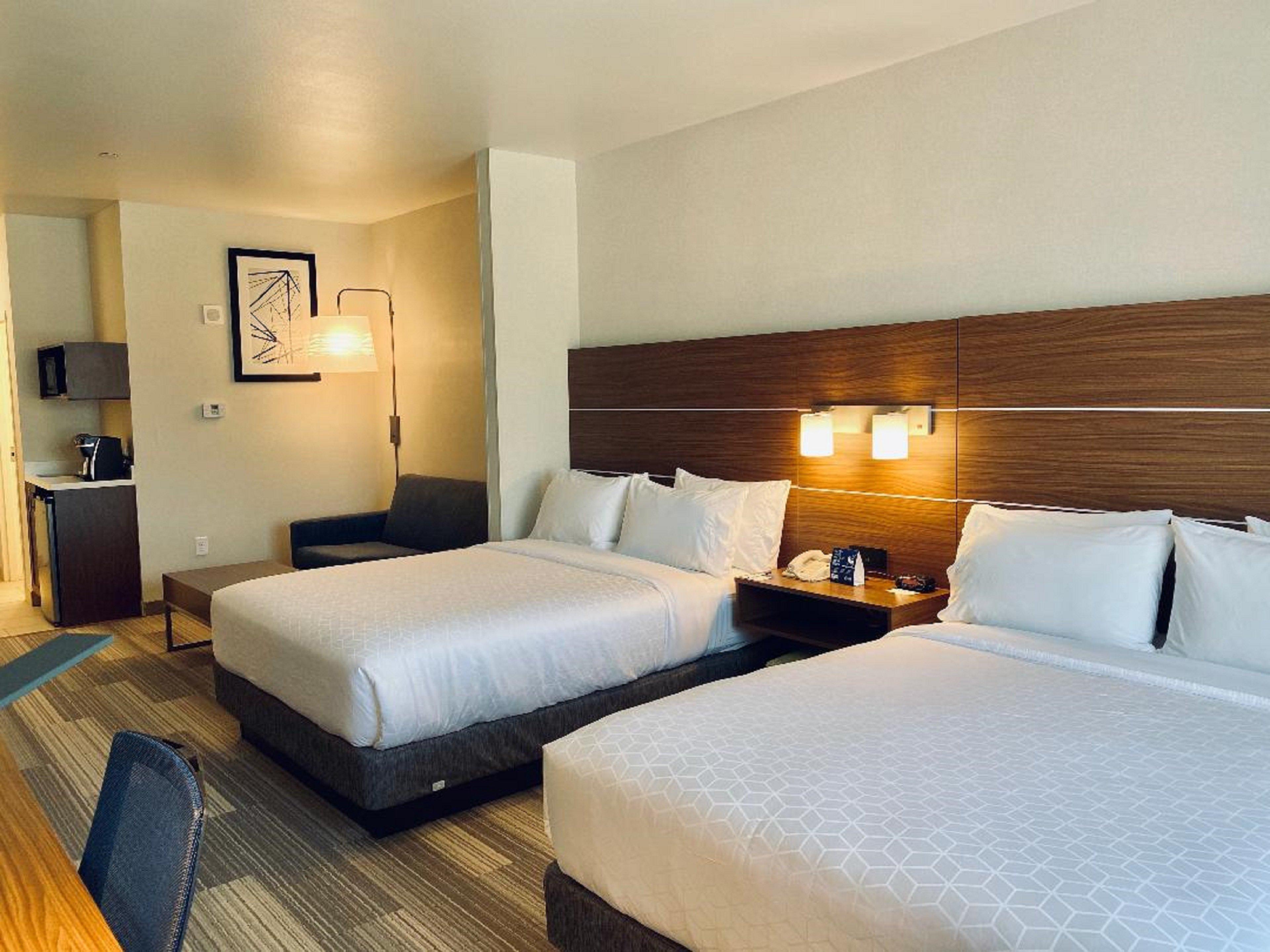 Hotel Holiday Express & - Oak Valley By Ihg